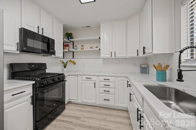 Building Photo - 6722 Stillmeadow Dr