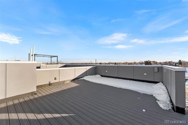 Building Photo - 1245 Utica St