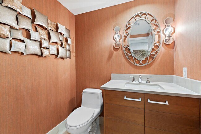 Building Photo - 3620 Gardens 1602b Pky