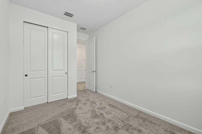 Building Photo - 2880 SE Federal Hwy