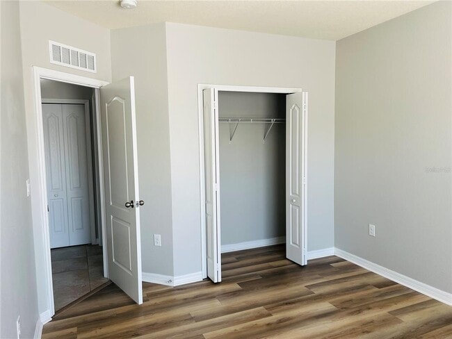 Building Photo - 6562 S Goldenrod Rd