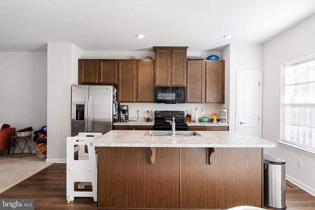 Building Photo - 127 FREEDOM