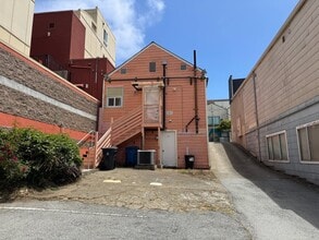 Building Photo - 6740 Mission St