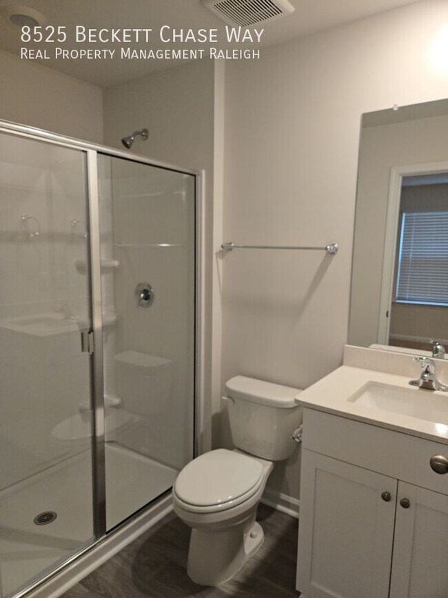 Building Photo - 8525 Beckett Chase Wy