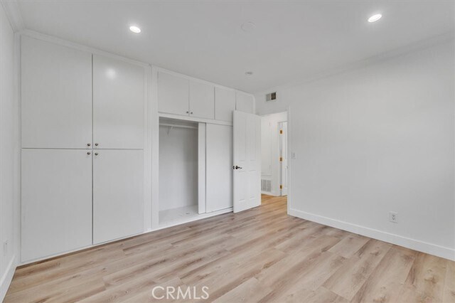 Building Photo - 8201 Clemens Ave