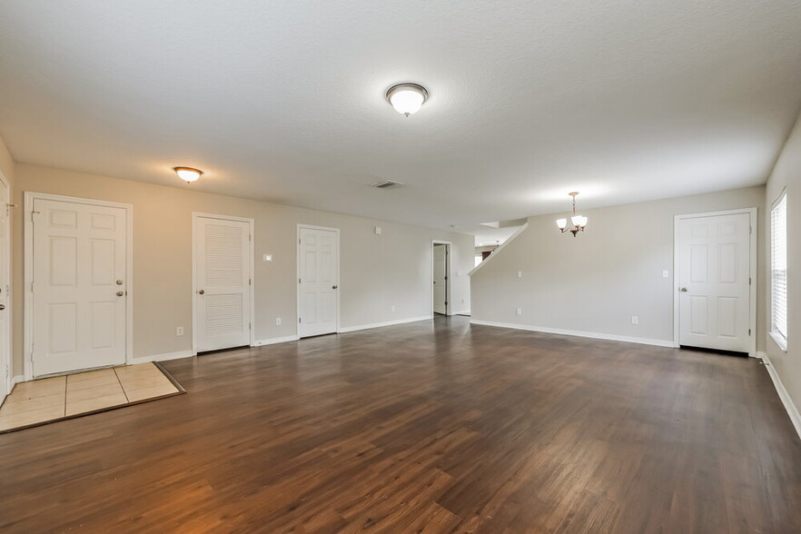 Building Photo - 5123 Cello Wood Ln