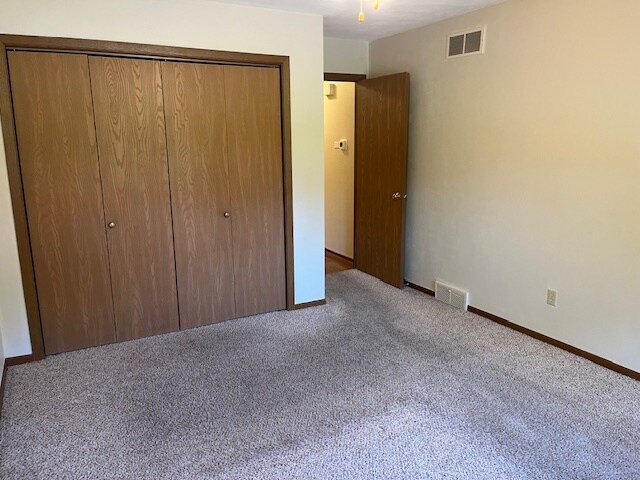 Building Photo - 211 Brookwood Dr