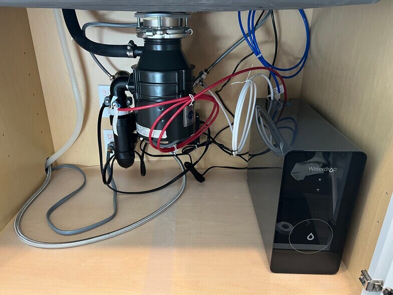 Building Photo - 45079 Insight St