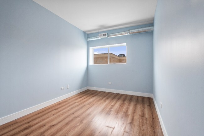 Building Photo - 9865 W Roosevelt Rd