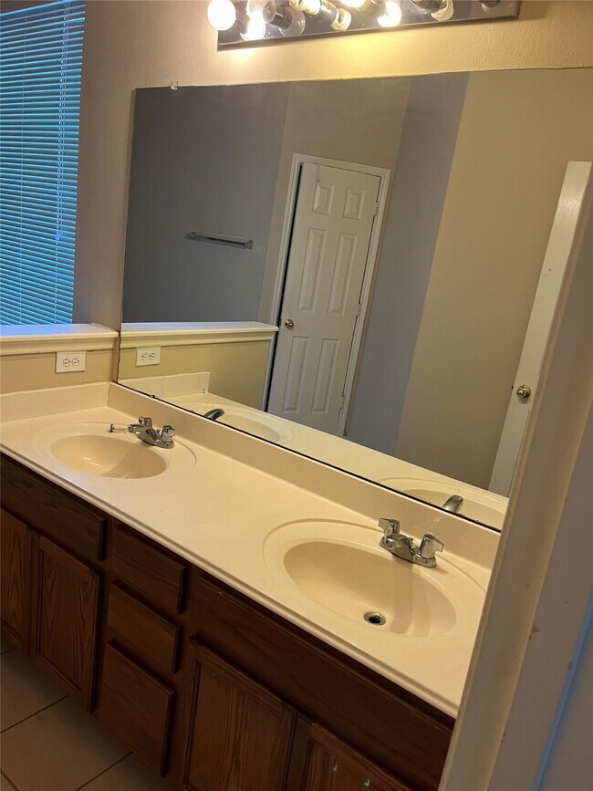 Building Photo - 21119 Normand Meadows Ln