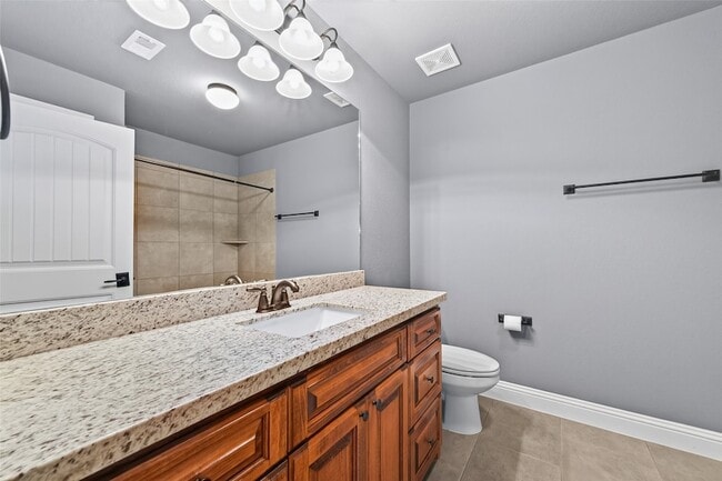 Building Photo - 4727 Lake Village Dr