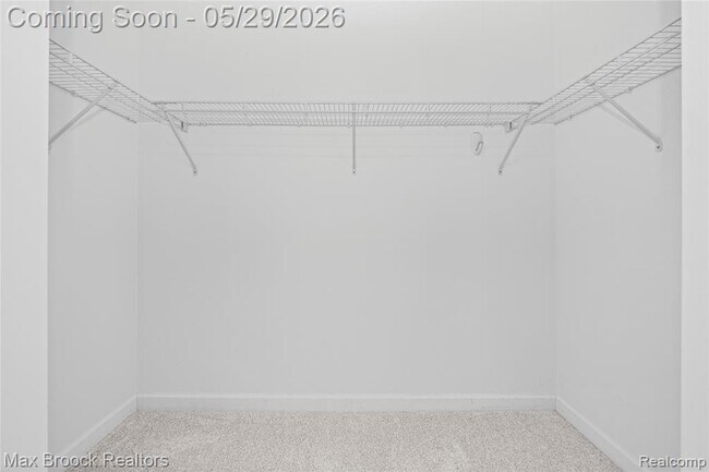 Building Photo - 420 Lewis Ct