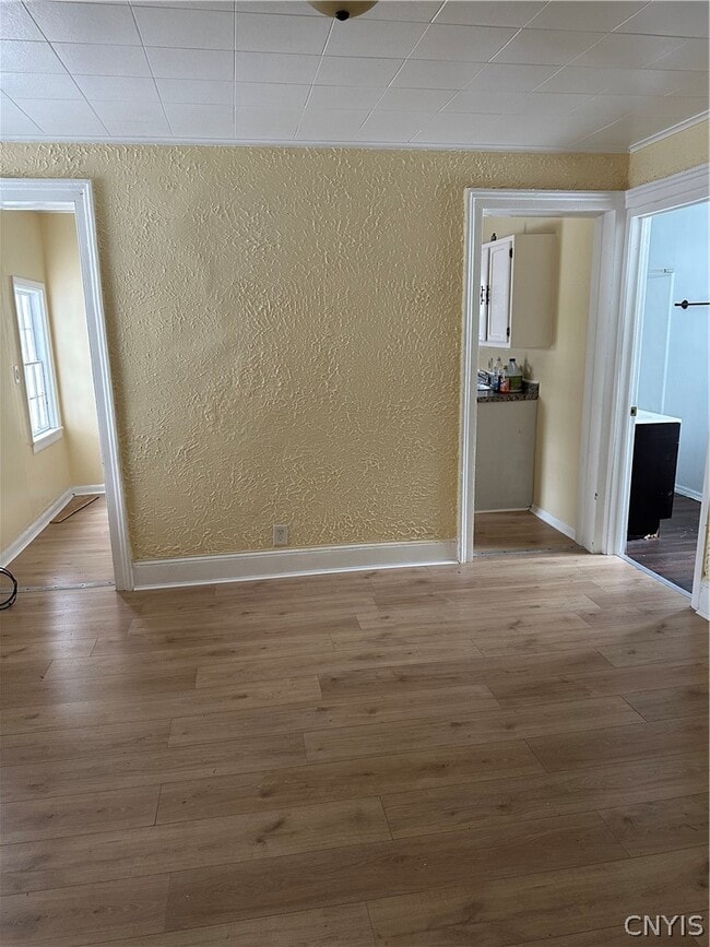 Building Photo - 705 N James St