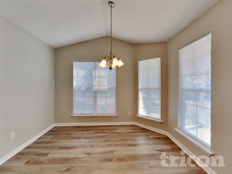 Building Photo - 257 Double Eagle Cir