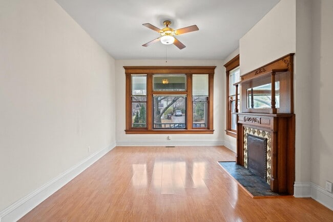 Building Photo - 734 Garrard St