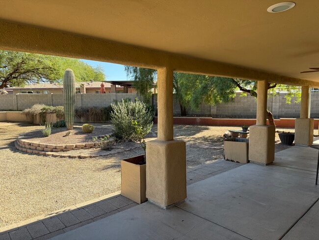 Building Photo - 7940 E Constant Pl