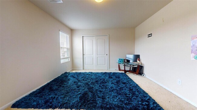 Building Photo - 3202 Cabin Wood Way