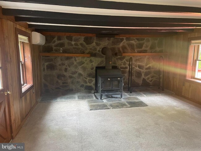 Building Photo - 13328 Springhollow Ln