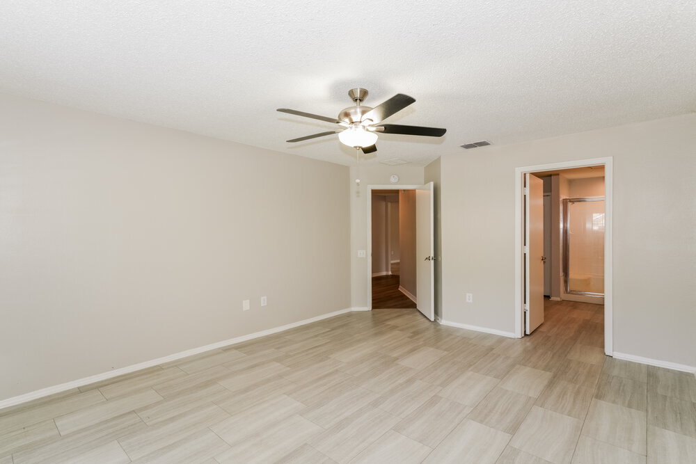 Building Photo - 26808 Haverhill Dr