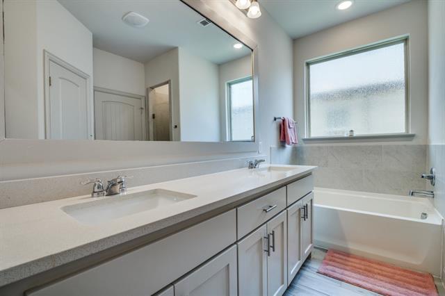 Building Photo - 248 Braves Wy