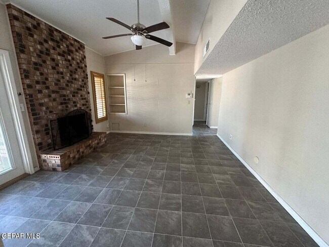 Building Photo - 5021 Dearborne Dr