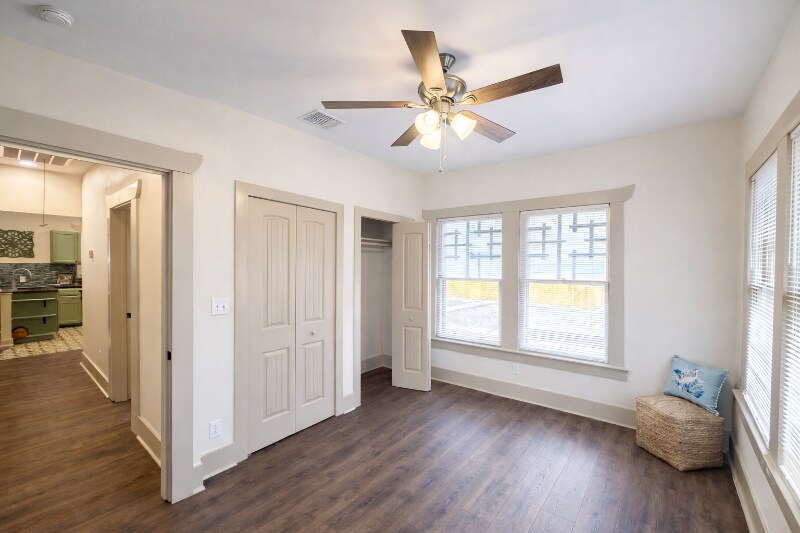 Building Photo - 843 Rigsby Ave