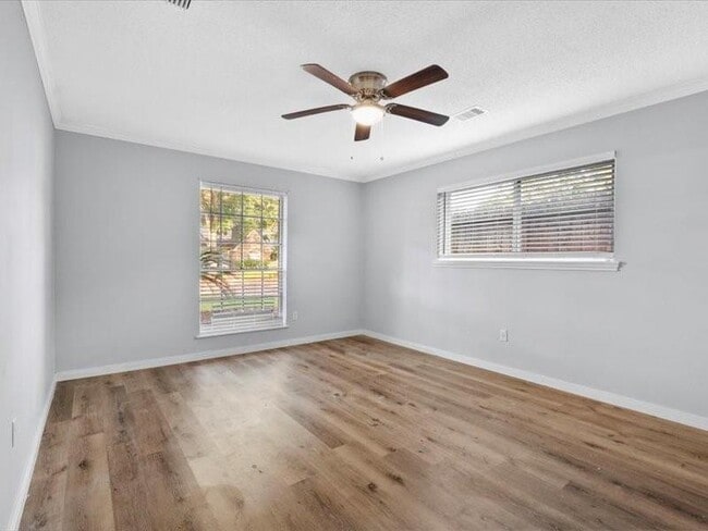 Building Photo - 12615 Pine Bough Ln