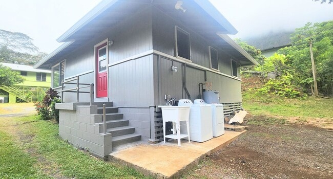 Building Photo - TN-110
