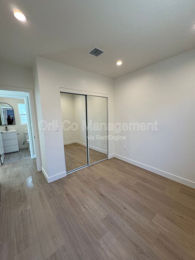 Building Photo - 19229 Friar St