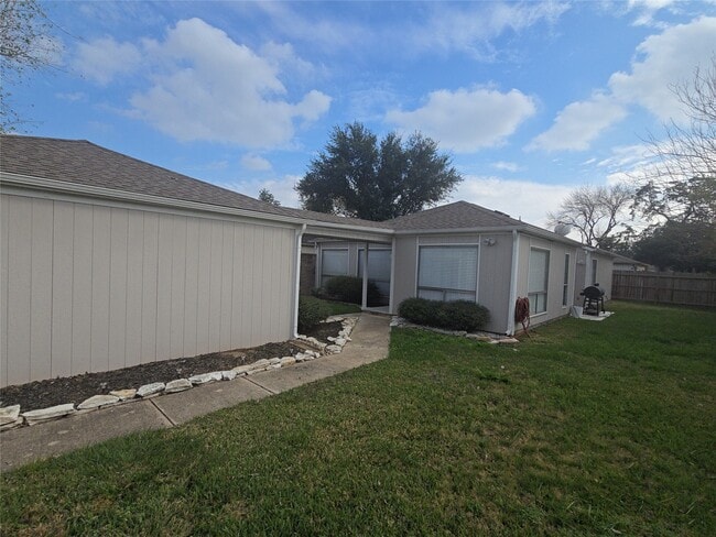 Building Photo - 10935 Indian Vista Dr