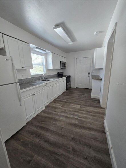 Building Photo - 4919 S Renellie Dr