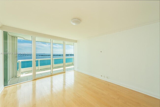 Building Photo - 1643 Brickell Ave