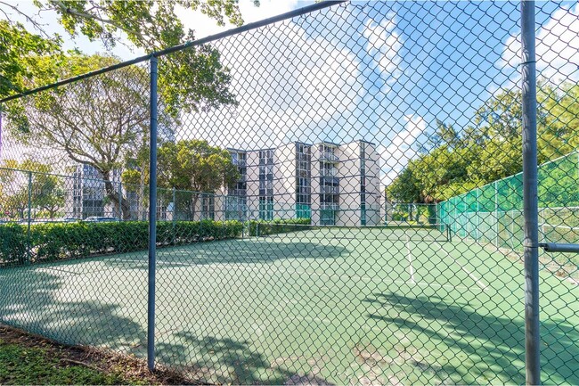 Building Photo - 6995 NW 186th St