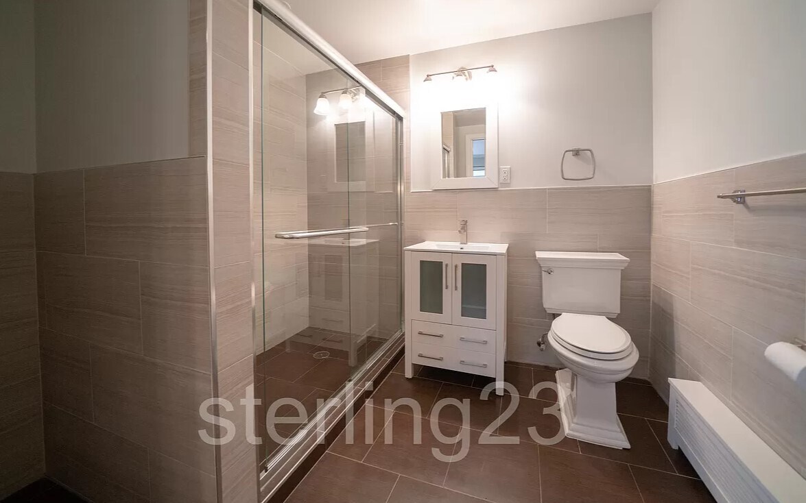 Building Photo - 2561 46th St