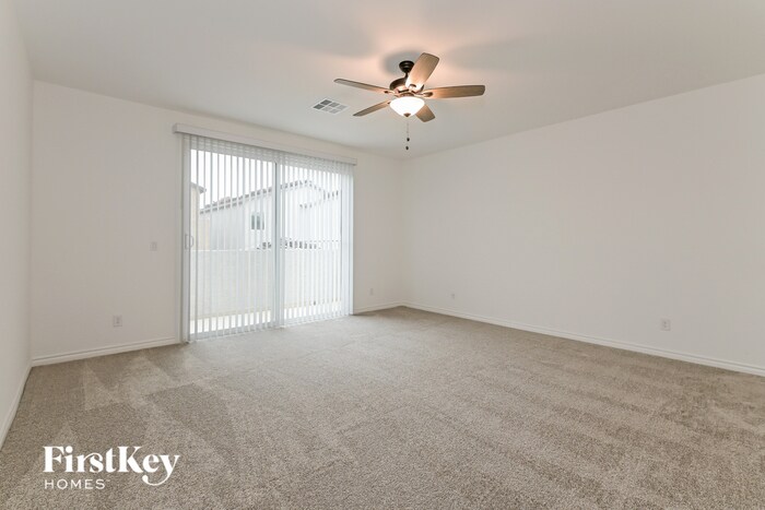 Building Photo - 6845 Greensmen Ave