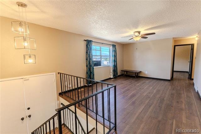 Building Photo - 7210 Millbrook Ct