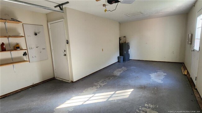 Building Photo - 909 Bramblewood Ct