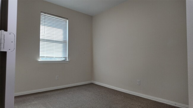 Building Photo - 7420 Alton Dr