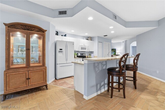 Building Photo - 28630 Carriage Home Dr