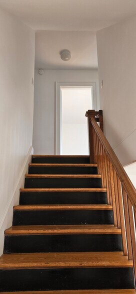 Building Photo - 506 E Liberty St