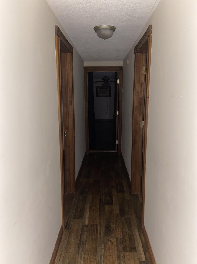 Building Photo - 108 Cleo Dr