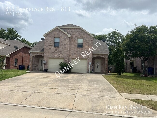 Building Photo - 813 Parkplace Ridge