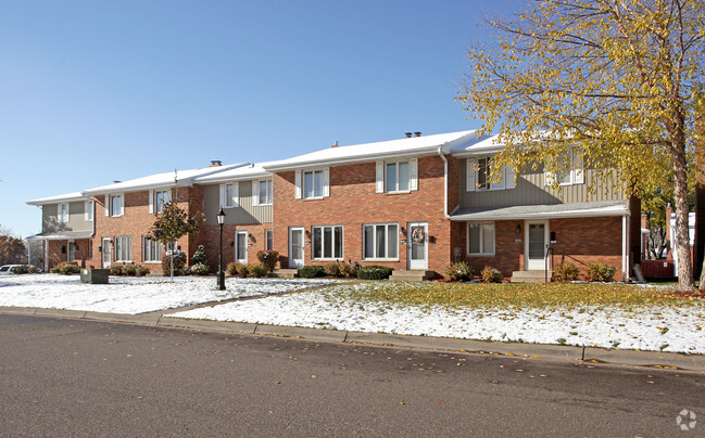 Primary Photo - North Maplewood Townhomes