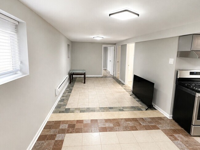 Building Photo - 4326 Wesley Terrace