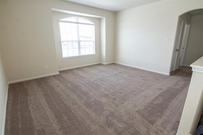 Building Photo - 29647 Clover Shore Dr