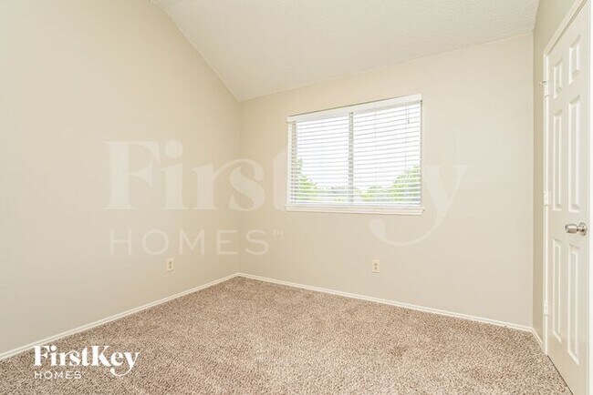 Building Photo - 7801 Park Ln