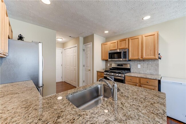 Building Photo - 13226 Aventide Ln