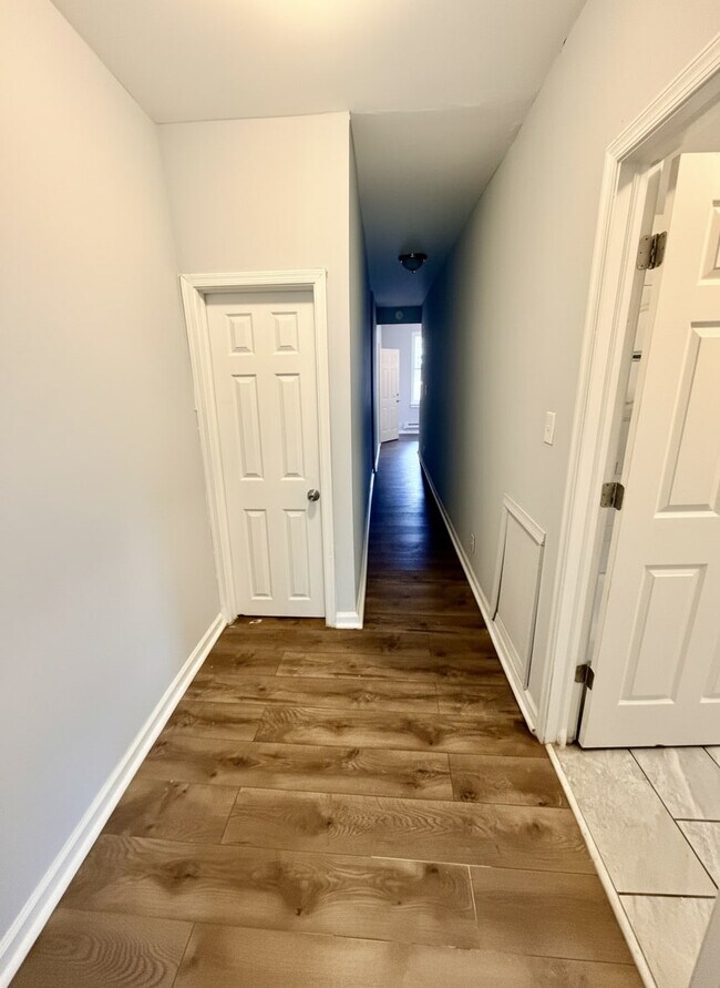 Building Photo - 6059 Kingsessing Ave