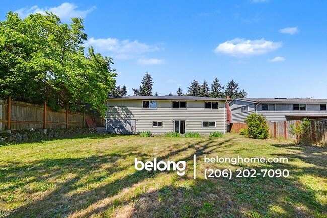 Building Photo - 14630 3rd Ave SW