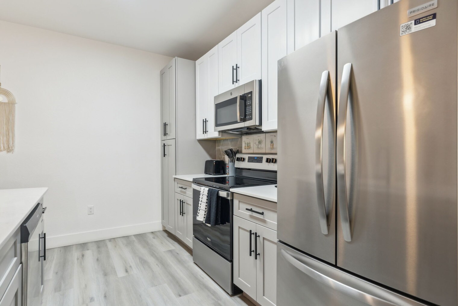 Building Photo - 6610 N 93rd Ave